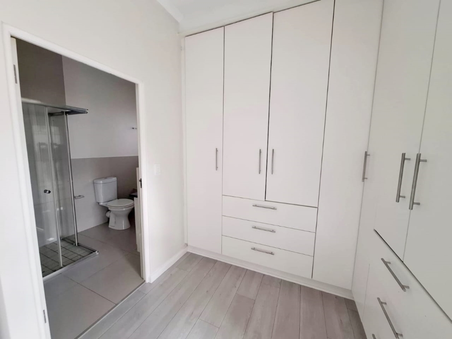 4 Bedroom Property for Sale in Parklands North Western Cape